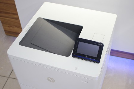 Принтер Б/У HP Color LaserJet Enterprise M553x