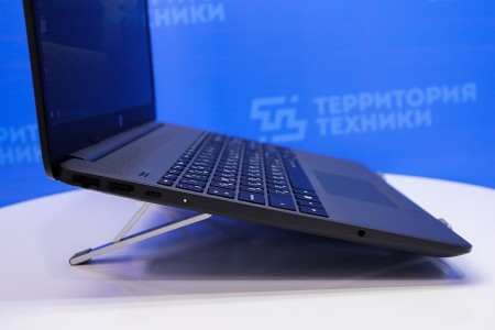 Ноутбук Б/У HP 255 G8 27K56EA